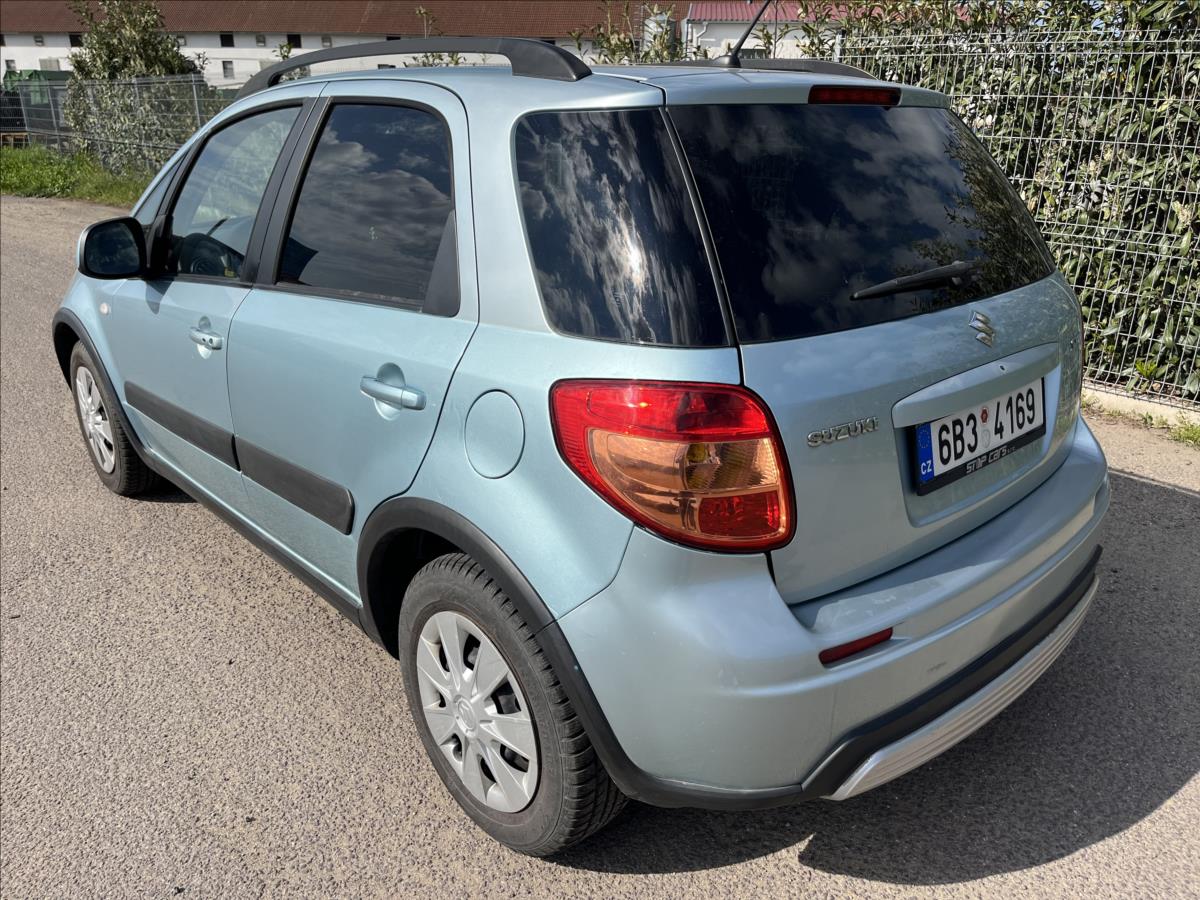 Suzuki SX4