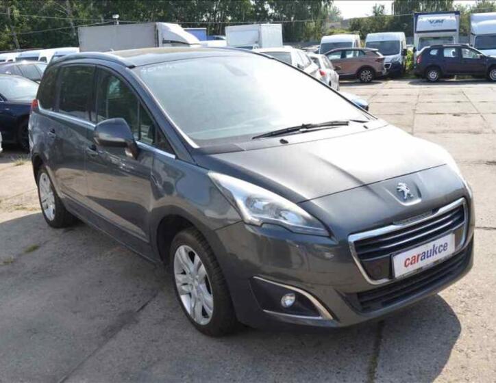 Peugeot 5008 3
