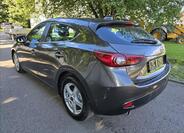Mazda 3 4