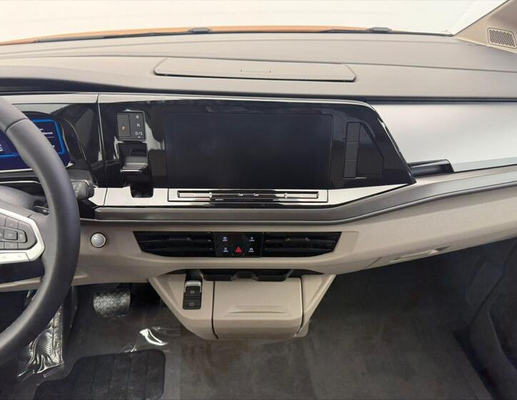 Volkswagen Multivan 12
