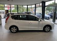 Hyundai i30 4
