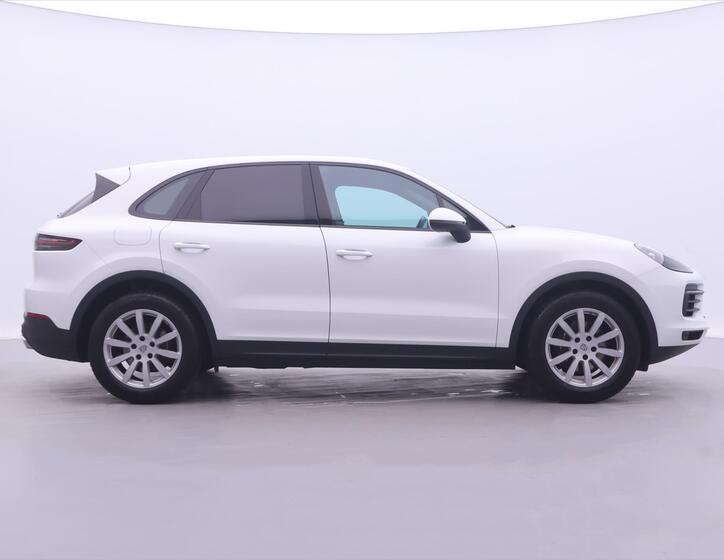 Porsche Cayenne 8