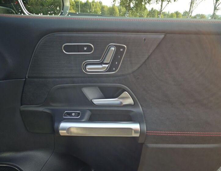Mercedes-Benz EQB 20