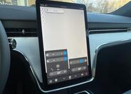 Volvo EX90 10