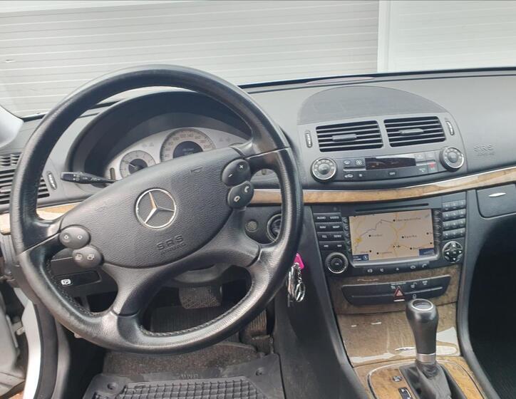 Mercedes-Benz Třídy E 9
