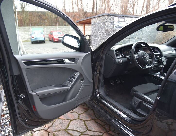 Audi A4 12