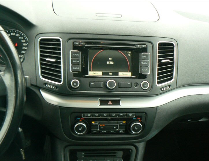 Volkswagen Sharan 13
