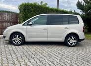 Volkswagen Touran 2