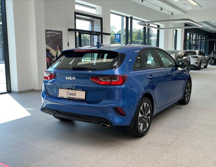 KIA Ceed 5
