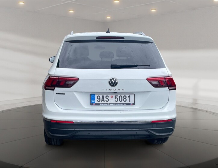 Volkswagen Tiguan 5