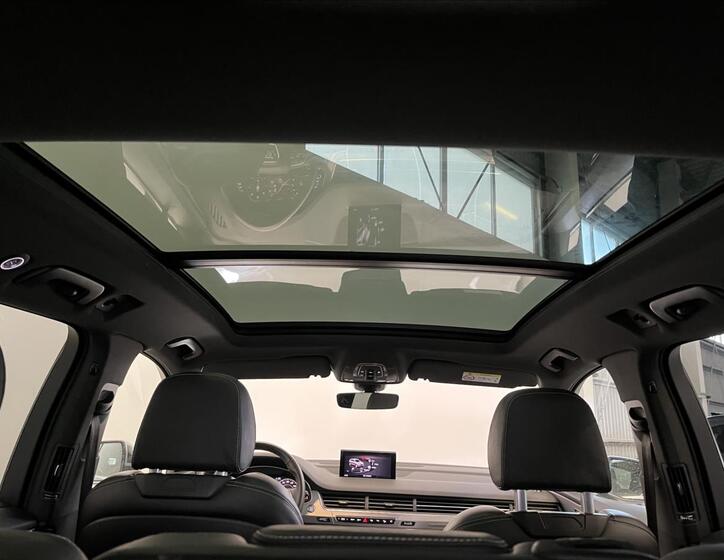 Audi Q7 22