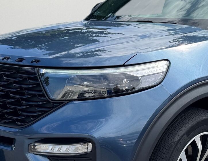 Ford Explorer 5