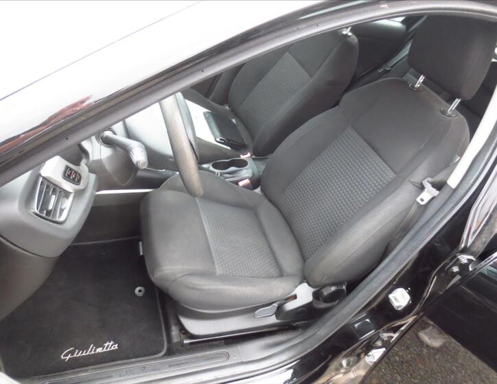 Alfa Romeo Giulietta 11