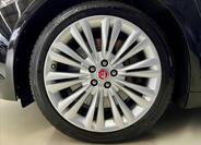 Jaguar XF 9