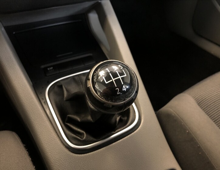 Volkswagen Golf 15