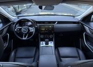 Jaguar F-Pace 28