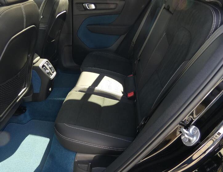 Volvo C40 19