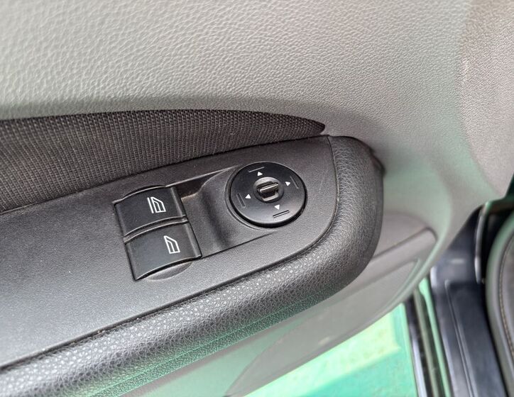 Ford Focus 13