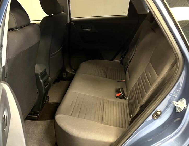Toyota Auris 10
