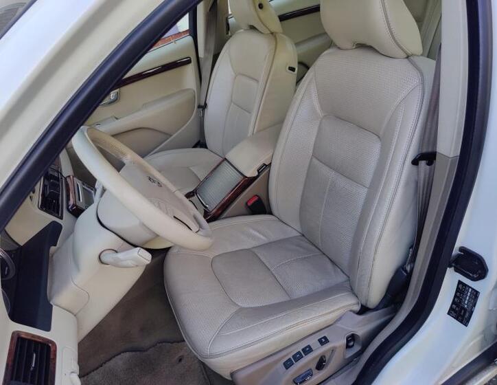 Volvo S80 11