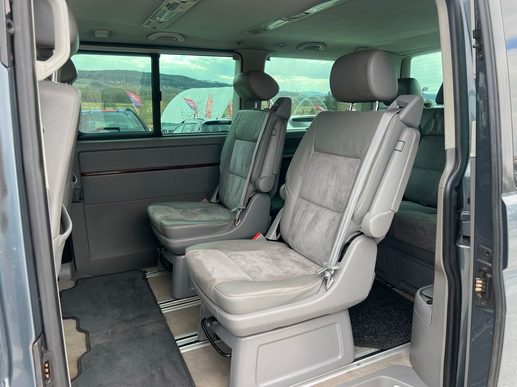 Volkswagen Multivan