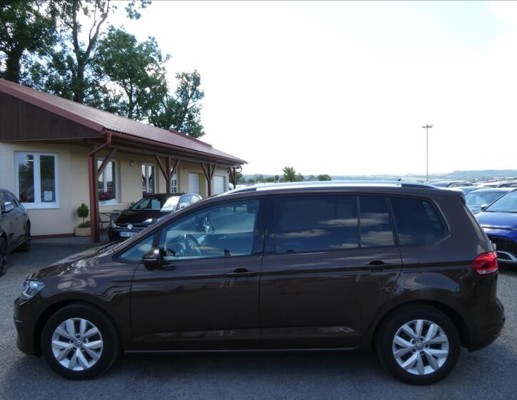 Volkswagen Touran 5