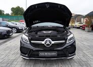 Mercedes-Benz GLE 9