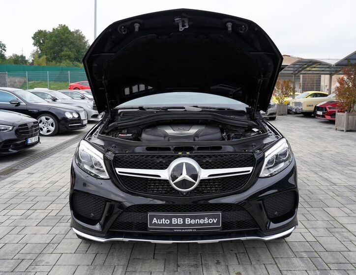 Mercedes-Benz GLE 9