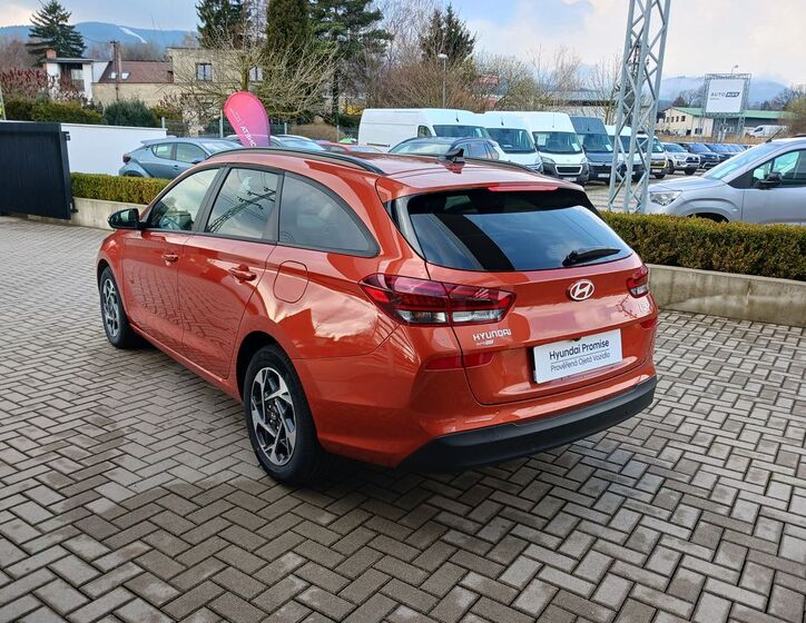 Hyundai i30 4