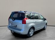 Peugeot 5008 12