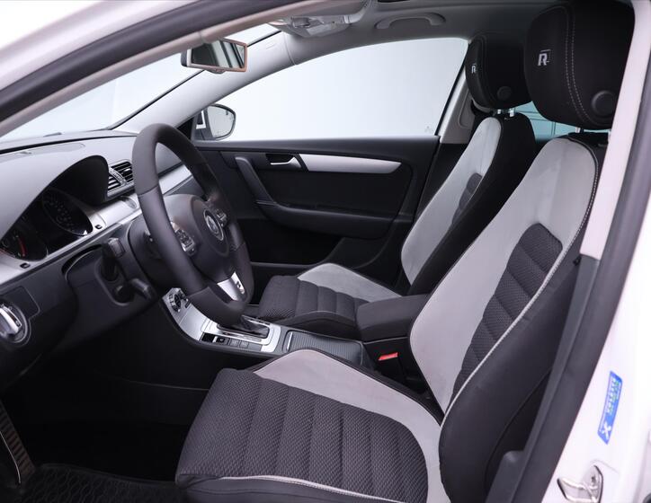 Volkswagen Passat 11