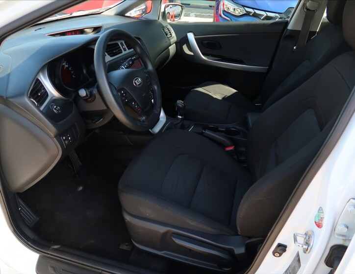 KIA Ceed 8