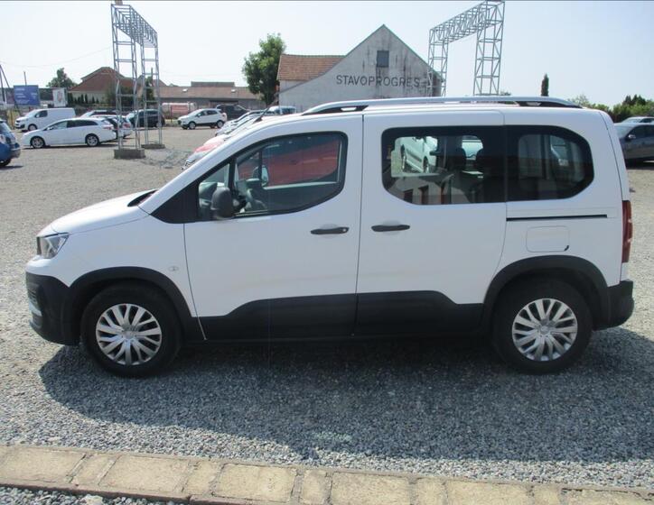 Peugeot Rifter 8