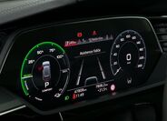 Audi e-tron 32