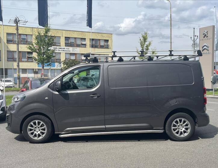 Peugeot Expert 8