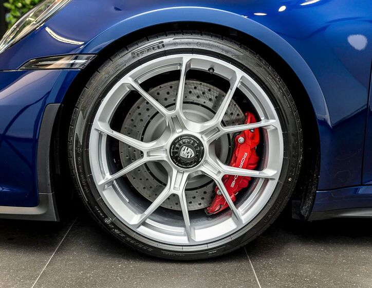 Porsche 911 12