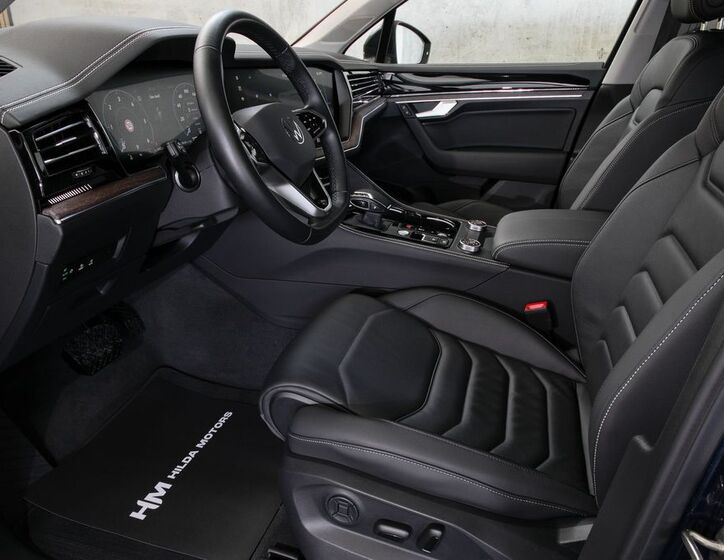 Volkswagen Touareg 8