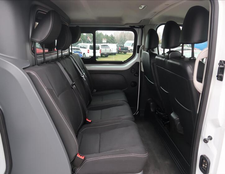 Renault Trafic 18