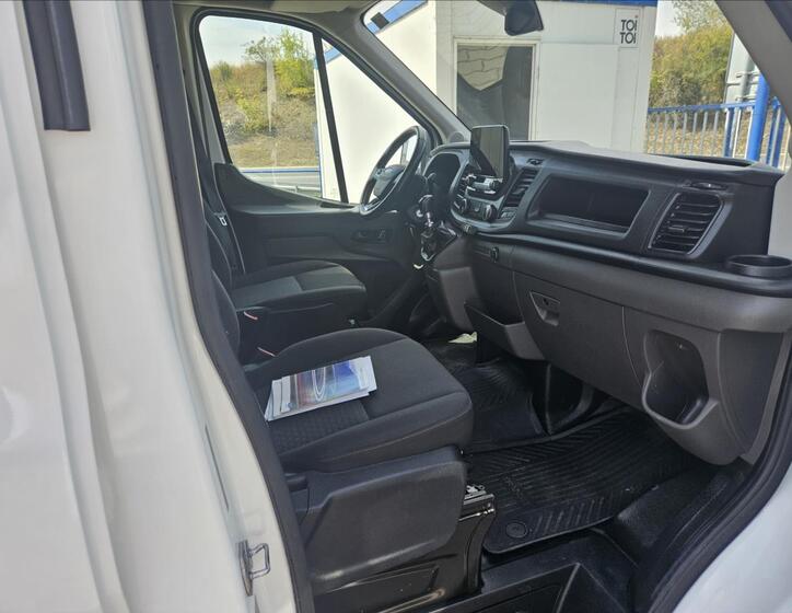 Ford Transit 7