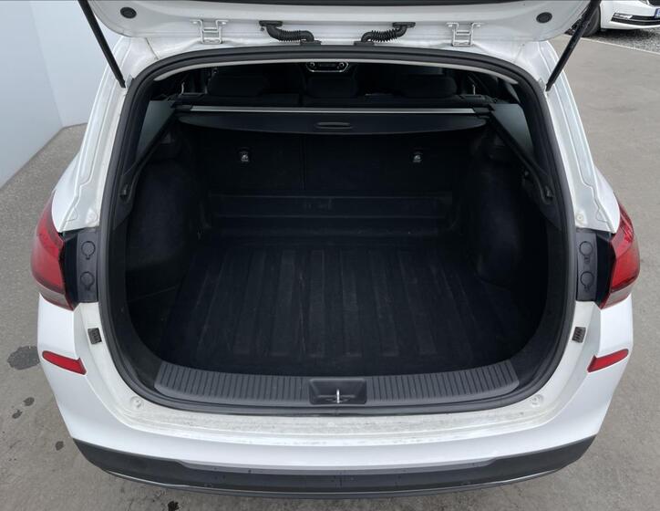 Hyundai i30 23