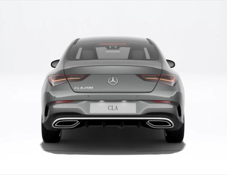 Mercedes-Benz CLA 5
