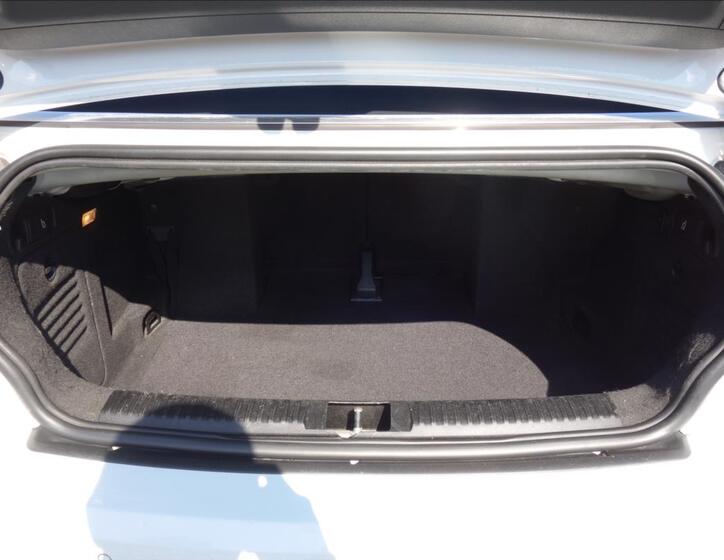 Volkswagen Golf 14