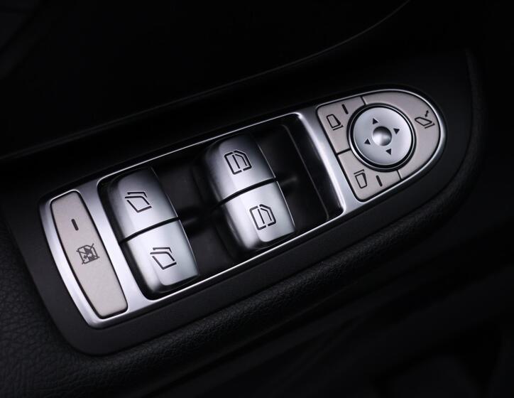 Mercedes-Benz Třídy V 24