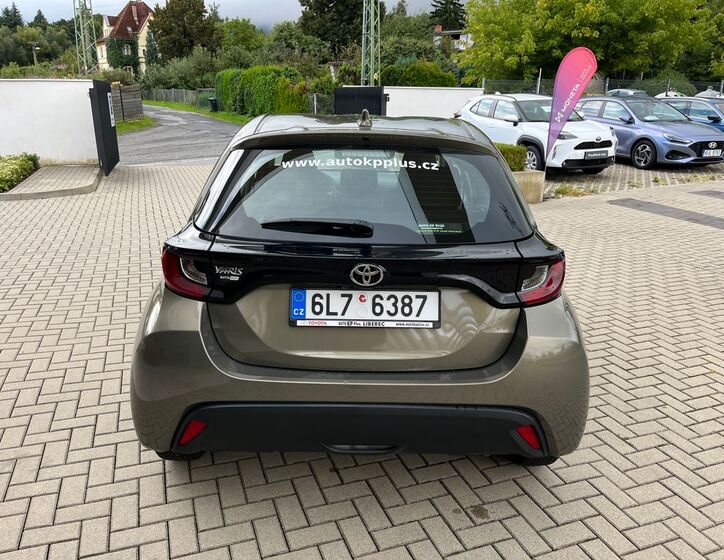 Toyota Yaris 27
