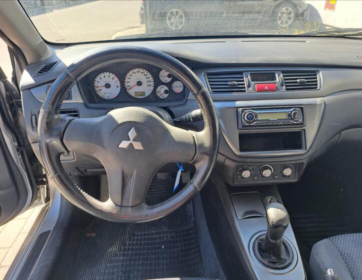 Mitsubishi Lancer 22