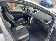 Peugeot 207 8