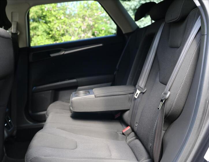 Ford Mondeo 43