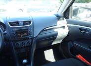 Suzuki Swift 18
