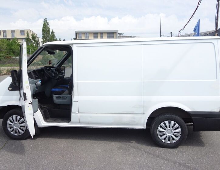 Ford Transit 13