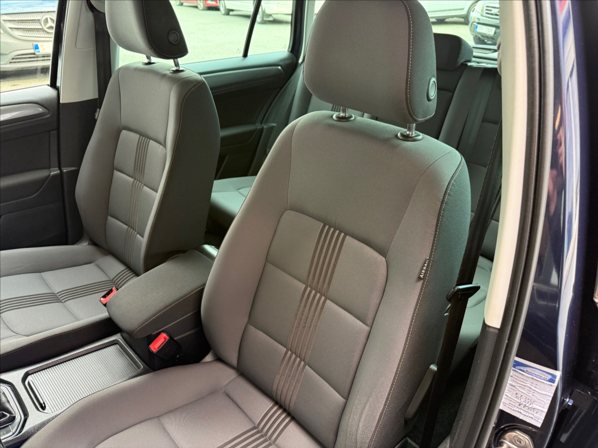 Volkswagen Golf Sportsvan